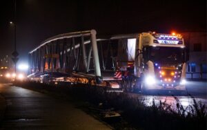 Transport specjalistyczny konstrukcji przemysłowych